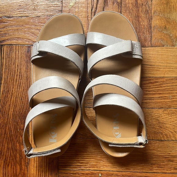Kork-Ease Shoes - Korks Kork-Ease Platform Sandals size 8